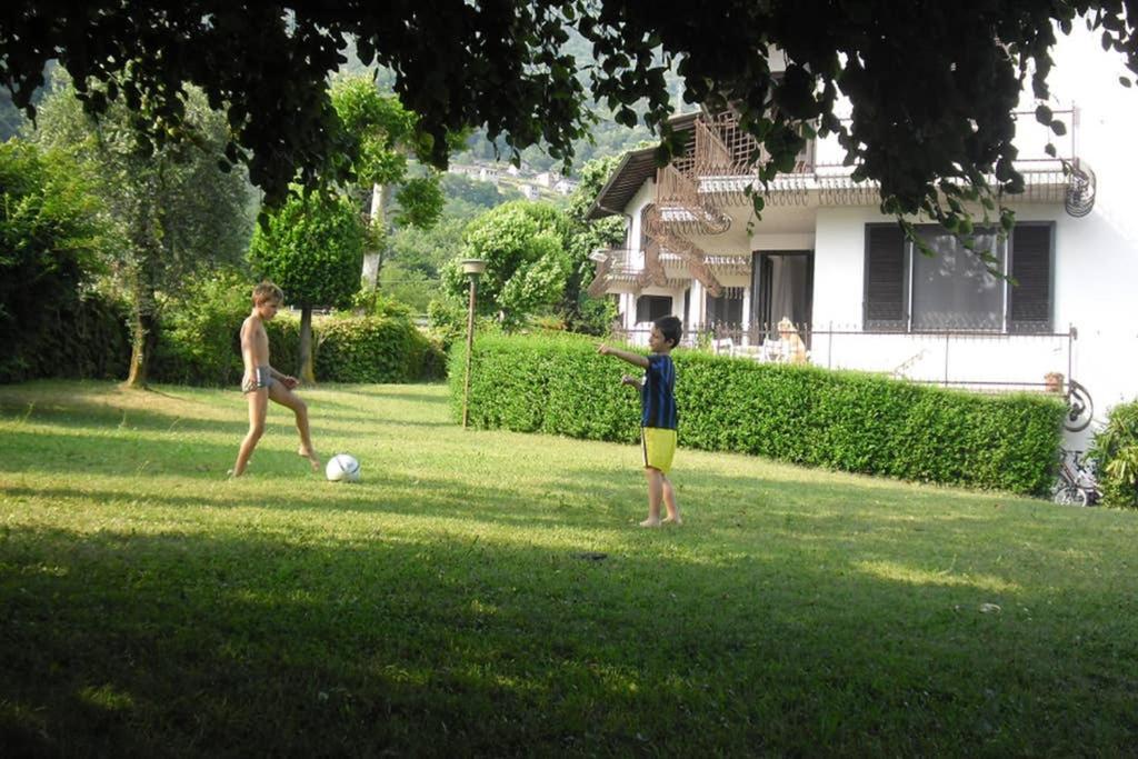 Favoloso Appartamento Fronte Lago, Gera Lario Exterior foto